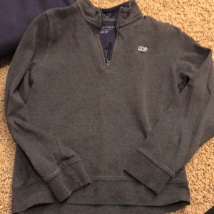 Boys vineyard vines pullover.